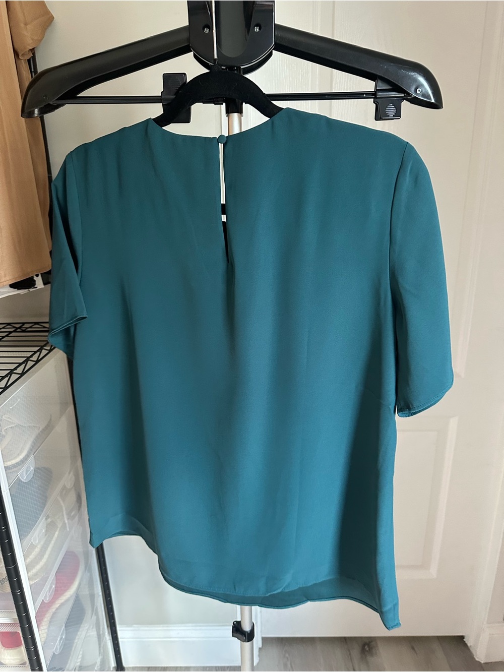 Banana Republic Teal Short Sleeve Round Neck Top - Picture 5 of 7